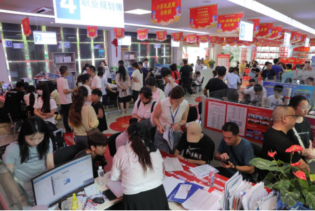 中考未达建档线，家长何去何从？这个学校燃爆了！
