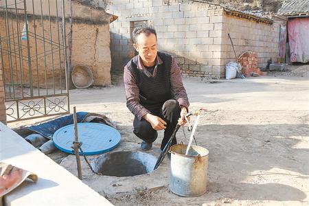 打通农村饮水安全"最后一公里"——让贫困地区群众喝上"幸福水"