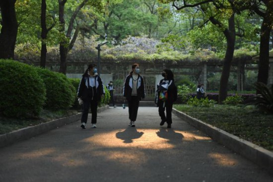 湖南初三、高三学生开学复课