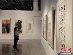 中国历代文博人挥毫泼墨 135幅书画亮相山西