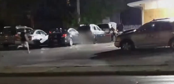 骚乱未灭枪声又起！美国基诺沙市致2死枪击案17岁枪手被捕，特朗普发声