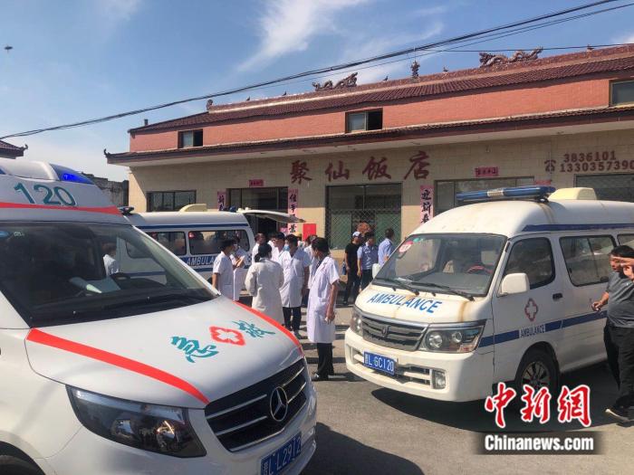 山西襄汾聚仙饭店坍塌 村民：二层彩钢房系后期加盖