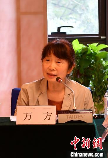 曹禺女儿万方王雨晨摄