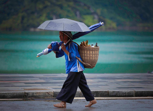 “一个都不能少”山里娃重拾读书梦 元气森林公益助学