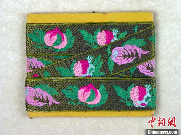 沈阳故宫展出百余件清宫后妃生活传世藏品