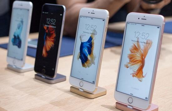 苹果iPhone销量创两年最大降幅 市值一夜蒸发千亿美元