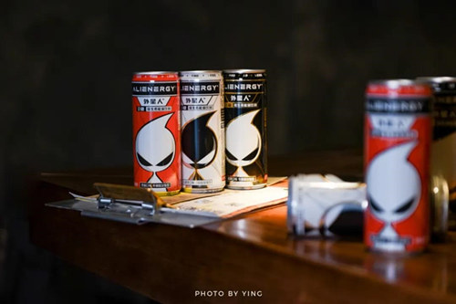 从健康洞察到创意跨界 新品频出的元气森林外星人圈粉无数