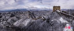 看雪舞金山岭 登长城赏风景不小心就会白了头