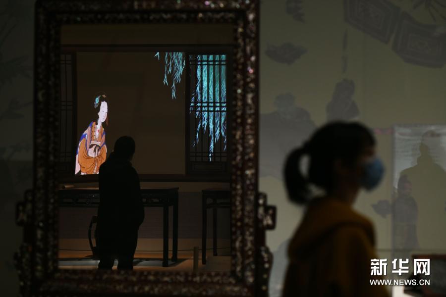 国博举办中国古代铜镜文化展