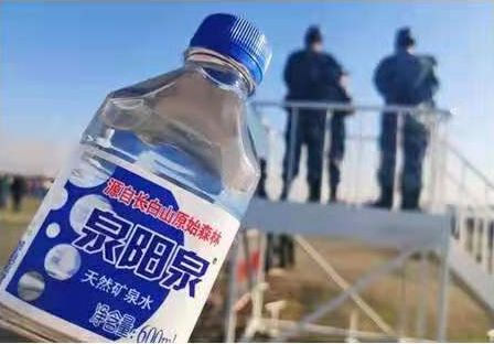 股票更名股价大涨大跌，卖水的泉阳泉能否复制农夫山泉神话？