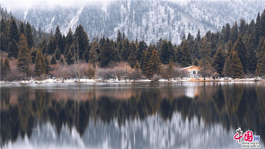 这个冬季 达古冰川的风景真绚色（组图）