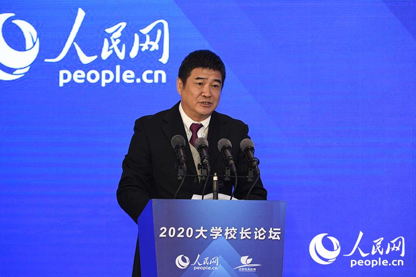 邢锋：以校长论坛为契机激发教育高质量发展新理念、新观点
