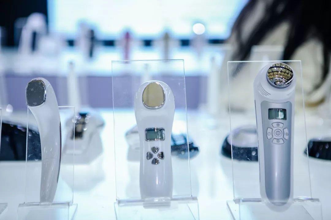 花3868买的家用美容仪漏电还不退？专家：劣质产品存安全风险