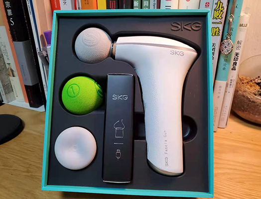 SKG F5热敷按摩筋膜枪开箱体验：研发投入看齐华为、苹果 行业首创热敷功能