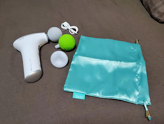 SKG F5热敷按摩筋膜枪开箱体验：研发投入看齐华为、苹果 行业首创热敷功能