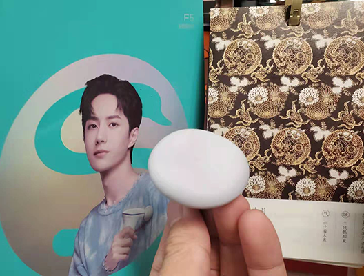 SKG F5热敷按摩筋膜枪开箱体验：研发投入看齐华为、苹果 行业首创热敷功能