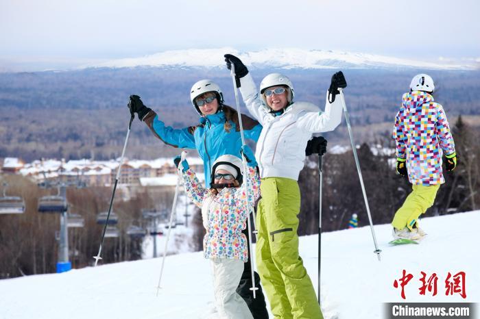 就地过年，你的选择决定这些行业的冷与热