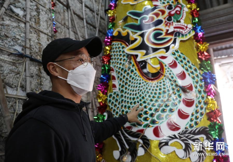 香港非遗手艺人：花牌在，希望就在