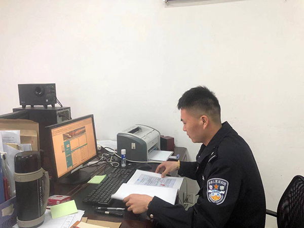 春节坚守者：入警四年未回乡过年，守护鹿寨春运的平安