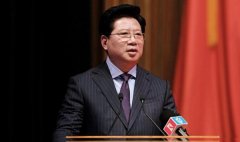 胡卫：推行未成年人出行住宿身份登记核验制度