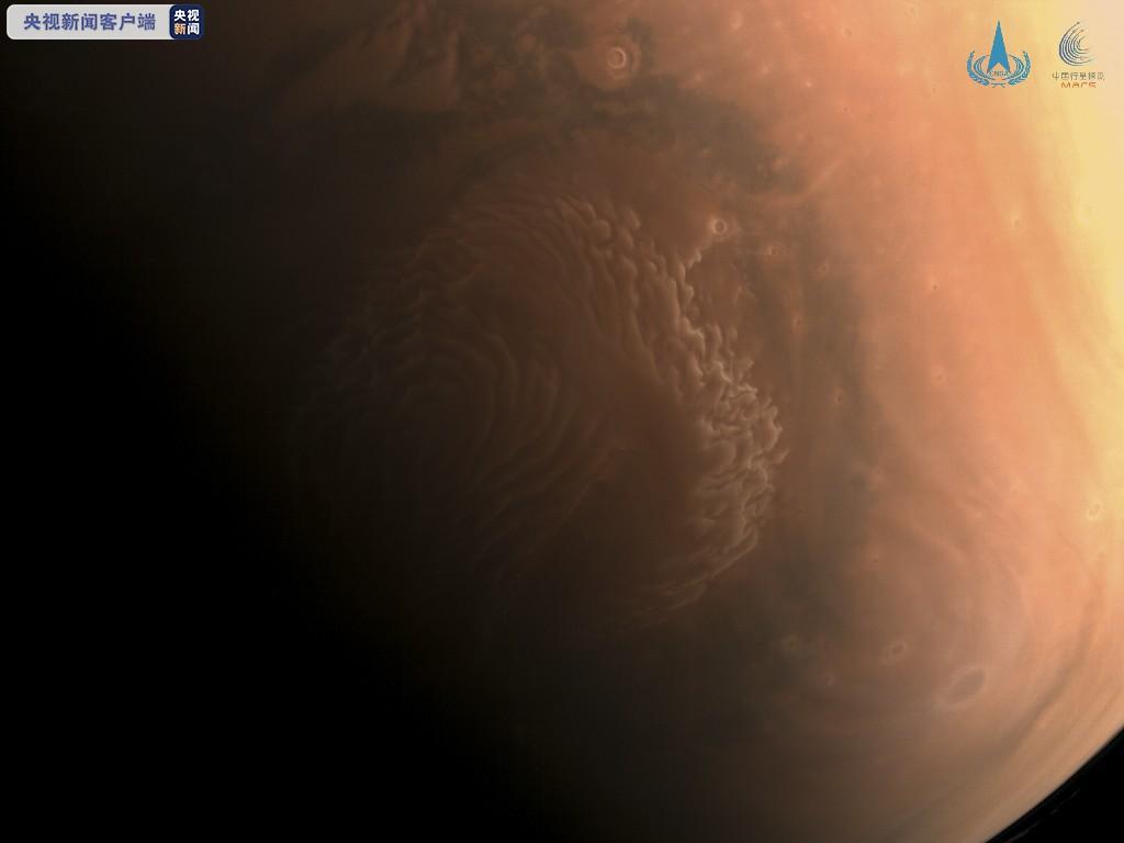 国家航天局发布天问一号探测器拍摄高清火星影像