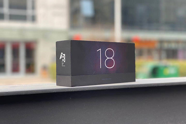 魅族 18上手体验：选择做“三零手机”的背后是魅族在安卓阵营里的一次大胆尝试