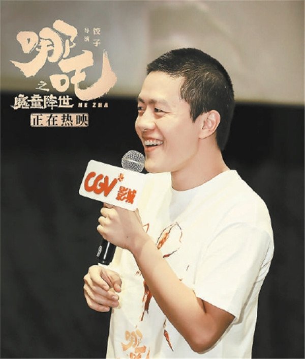 跨界导演给中国影坛注“活血”