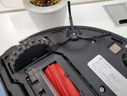 石头扫拖机器人T7S Plus使用体验：首创升降拖布设计 大幅提升清扫“战斗力”