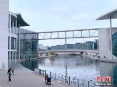 德国新冠重症患者持续激增 卫生部长呼吁全国统一抗疫措施