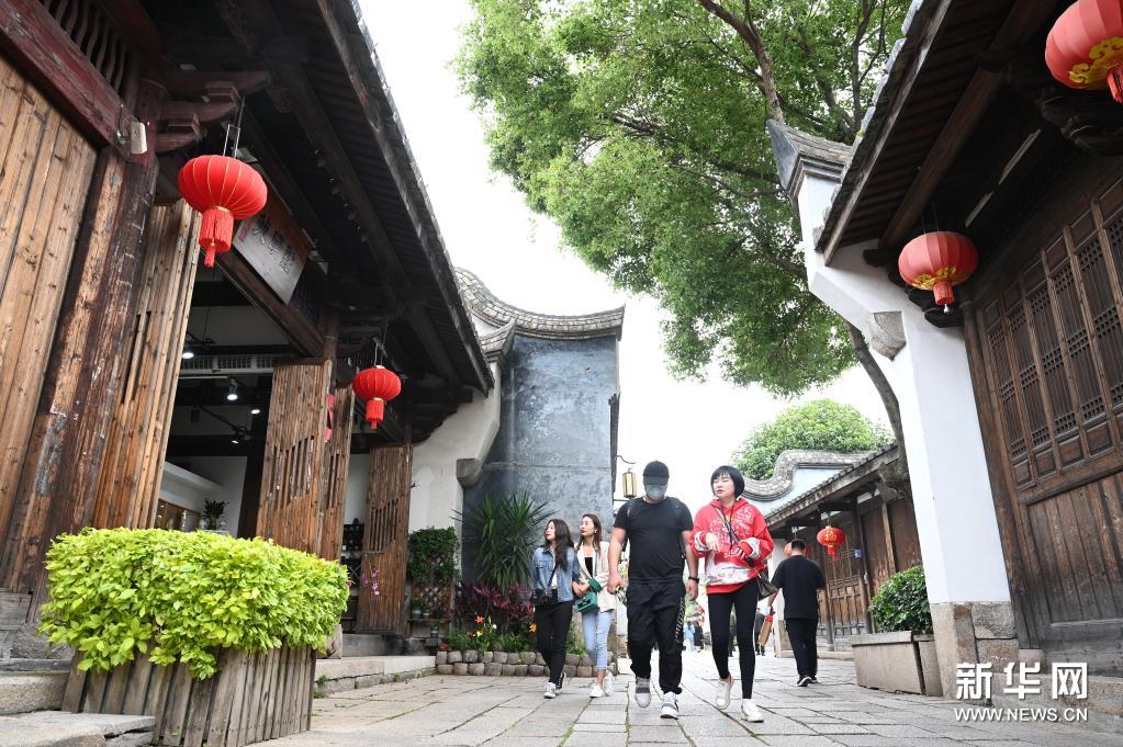 福州：多彩文化传坊巷