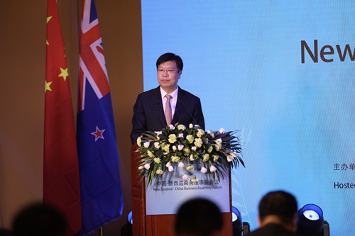 推动中国乳业国际化更高水平落地 蒙牛助力中新经贸深化发展