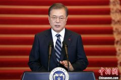 韩国总统文在寅：望韩朝、朝美重启对话