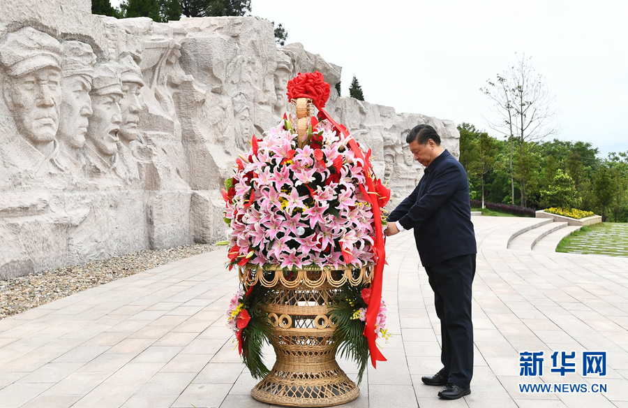 习近平：建设新时代中国特色社会主义壮美广西