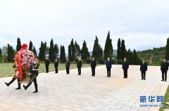 “加油、努力，再长征