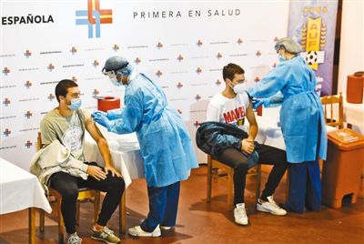 消除免疫鸿沟 推动抗疫合作（患难见真情 共同抗疫情）