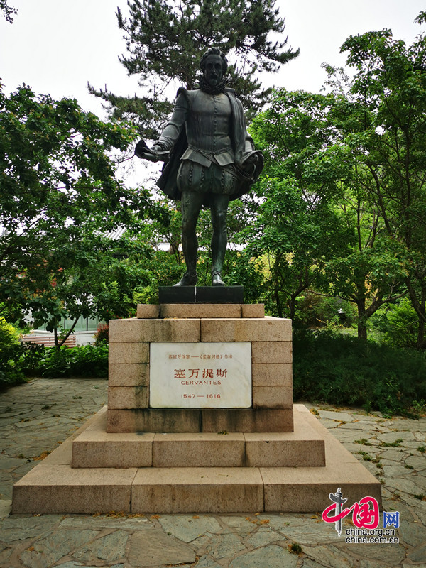 北京大学文学讲习所成立：曹文轩任所长，莫言、谢冕受聘