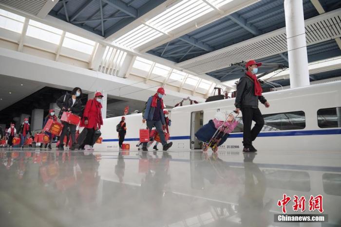 人社部：脱贫人口务工规模达到2921万人