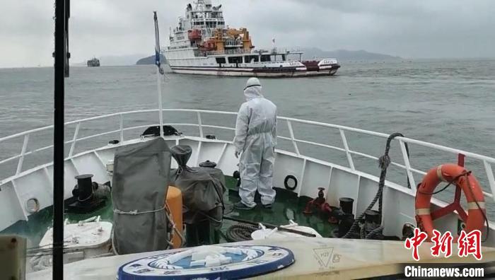 福建海事部门深夜紧急救援 3人获救