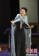 何赛飞：我没有忘记越剧表演初心
