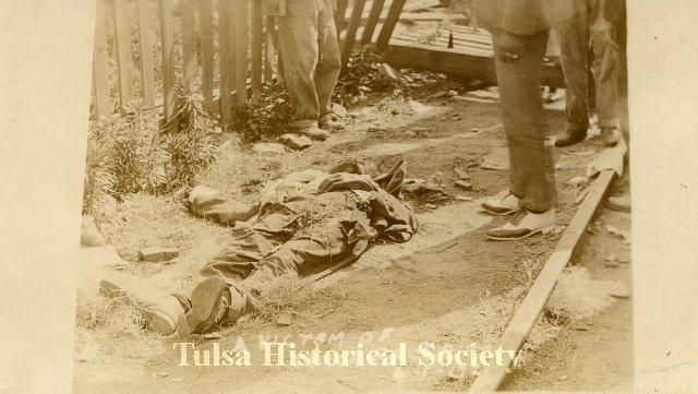 美国“黑色华尔街”的百年之痛