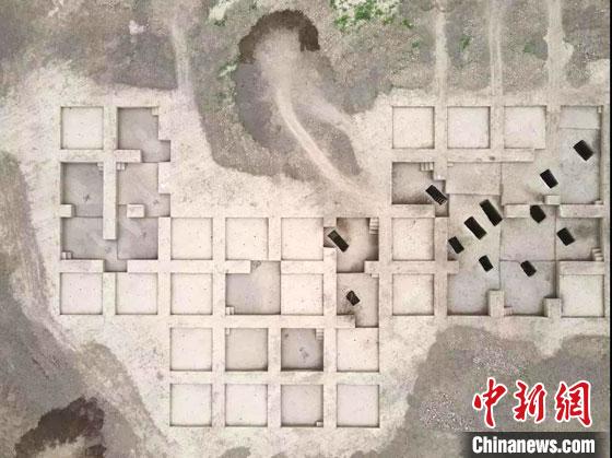 图为圪垯川遗址墓葬分布情况。(资料图)张鹏摄