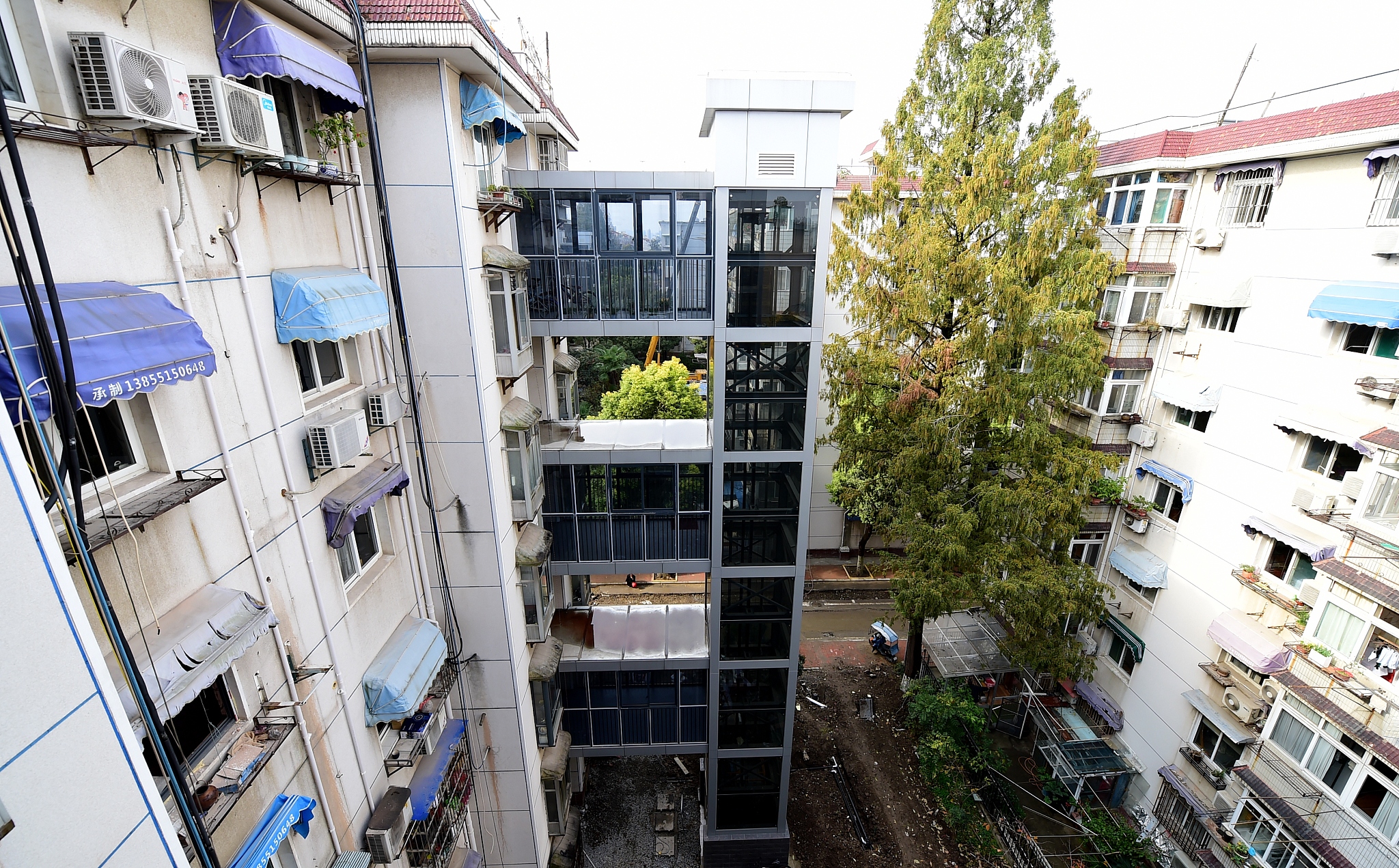 住建部：1-5月全国新开工改造城镇老旧小区2.29万个 占年度目标任务的42.4%