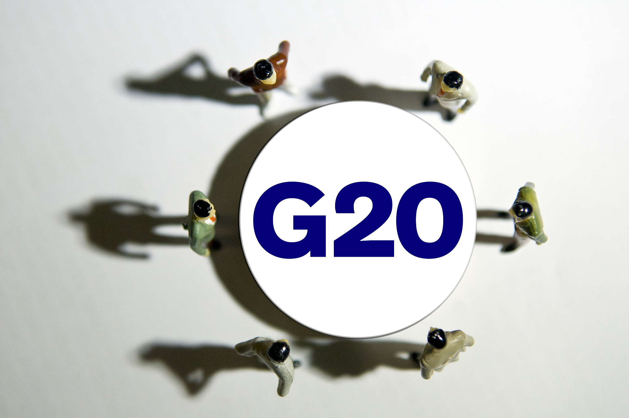 易纲：G20应发挥协调作用 提高可持续金融分类标准
