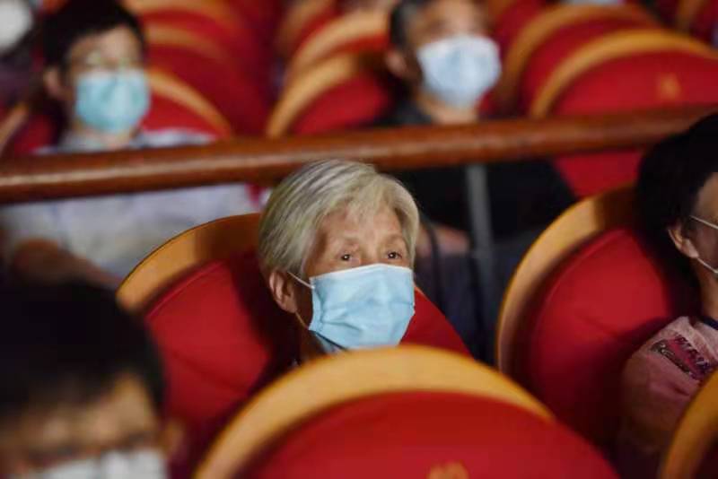 越剧现代戏《核桃树之恋》：用温情奏响时代与家国的赞歌