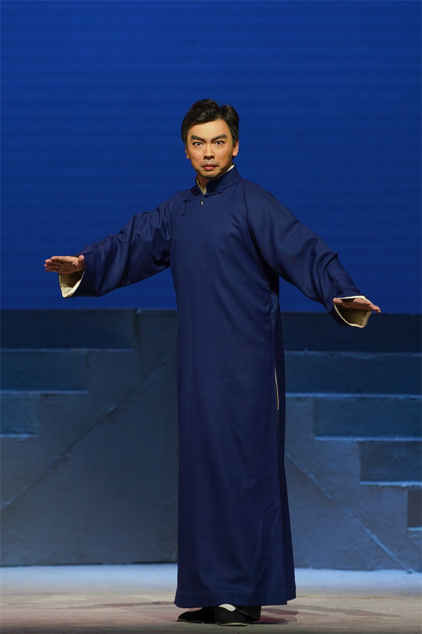 现代京剧《许云峰》上演 谭正岩、杜镇杰、朱强等名家再续传奇