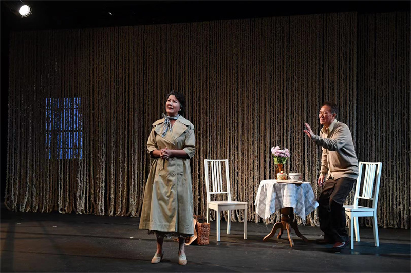 《老式喜剧》再登北京人艺舞台 李幼斌史兰芽演绎孤独内心的温情交汇