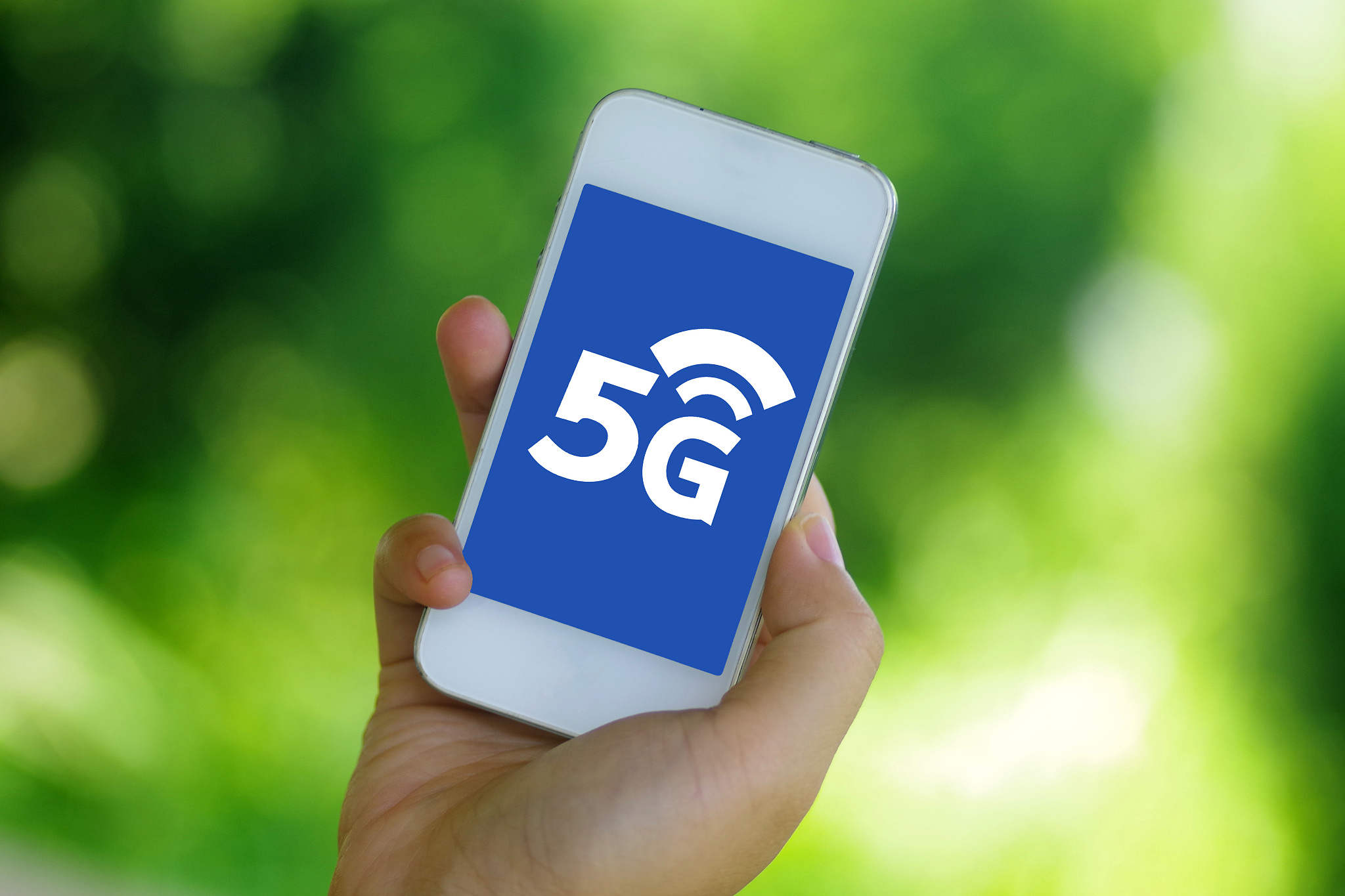 工信部部长肖亚庆：在实践中推动5G应用规模化发展
