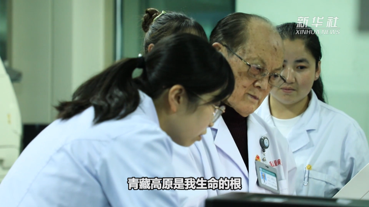 习近平@医务工作者：你们感动了中国，感动了世界！