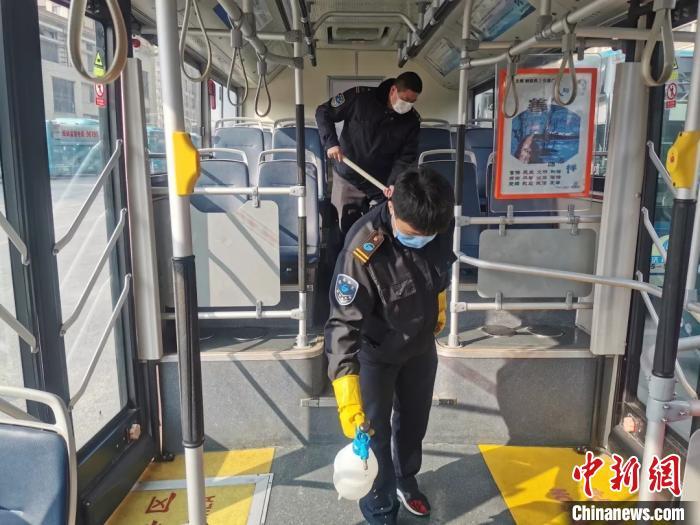 戴口罩有新指引！这个秋冬季你还会囤口罩吗？